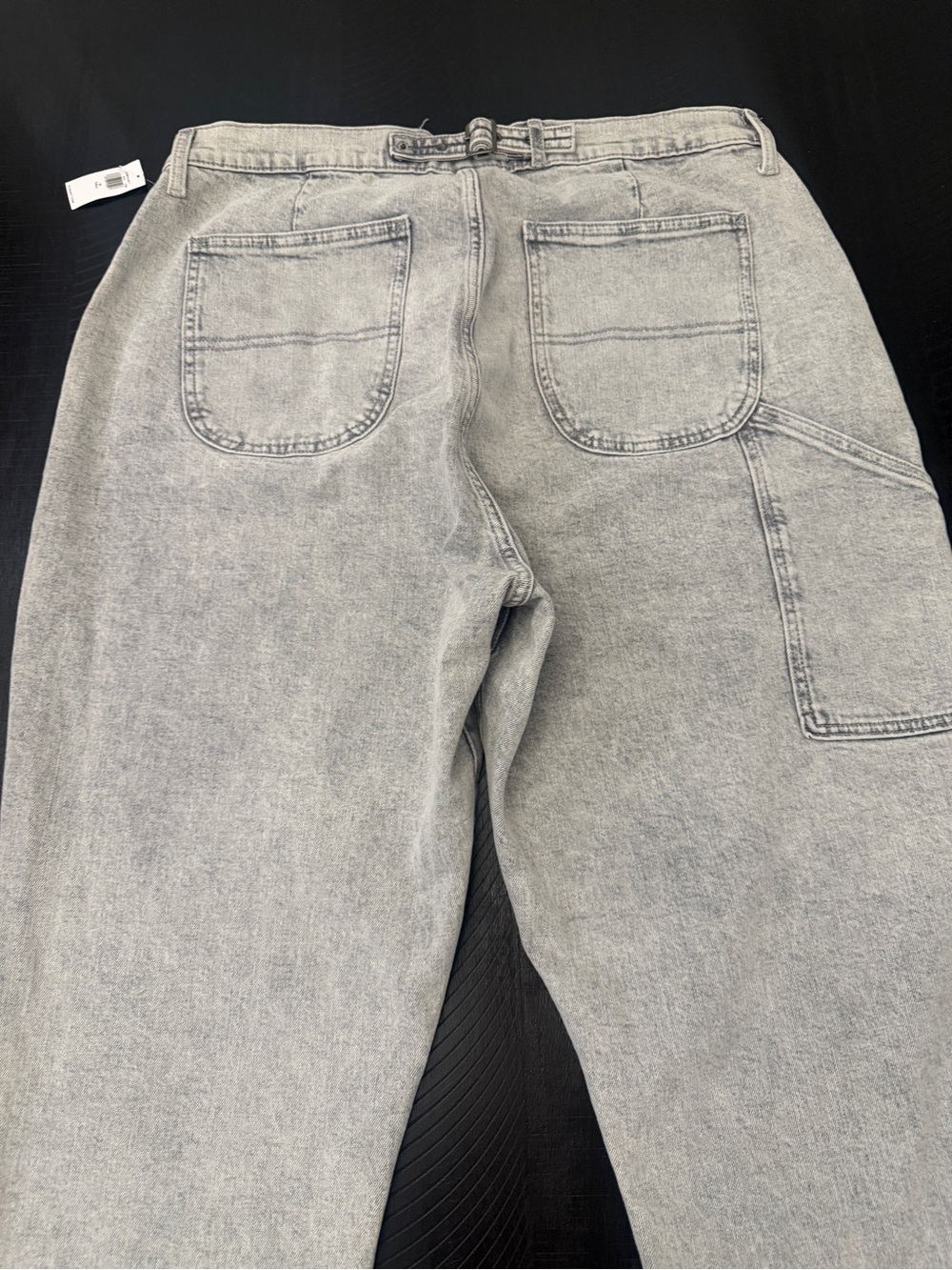 Old Navy Extra High Rise Curvy Sky Hi Straight Gray Frayed Jeans NWT Sz 18Tall - Picture 4 of 8